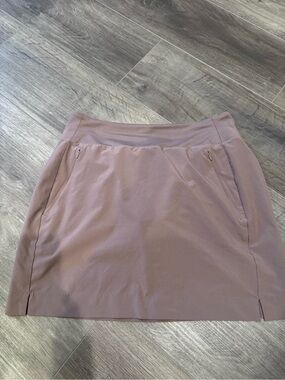 Athleta women’s soho skort, light brown, size 4